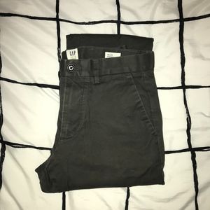 Modern Khakis in Straight Fit with GapFlex